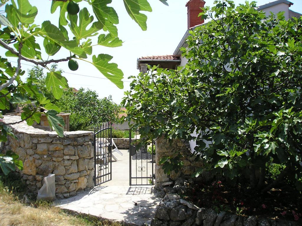 Apartments Vodaric Loznati Cres Exterior photo